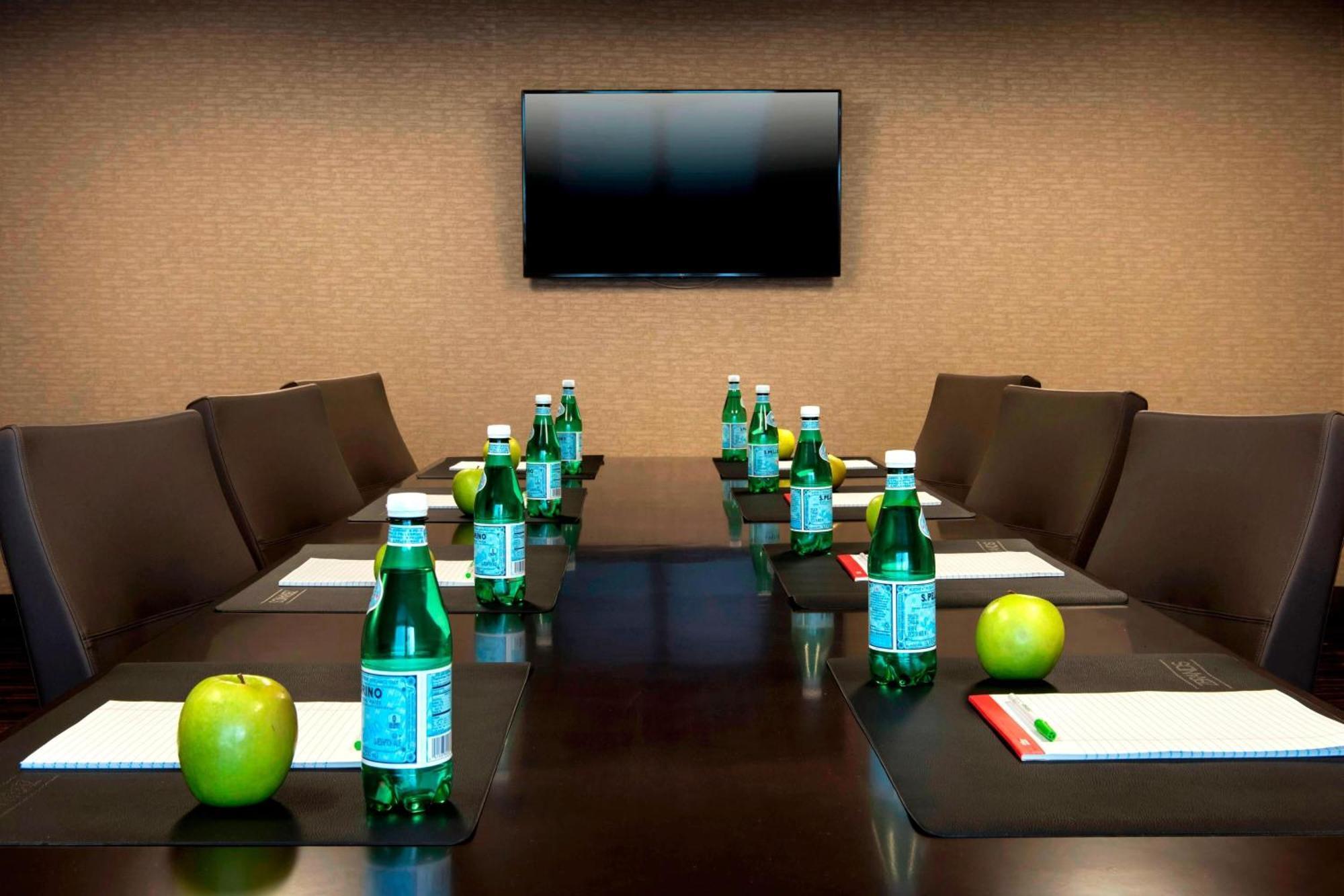 Hotel Courtyard By Marriott Poughkeepsie Esterno foto