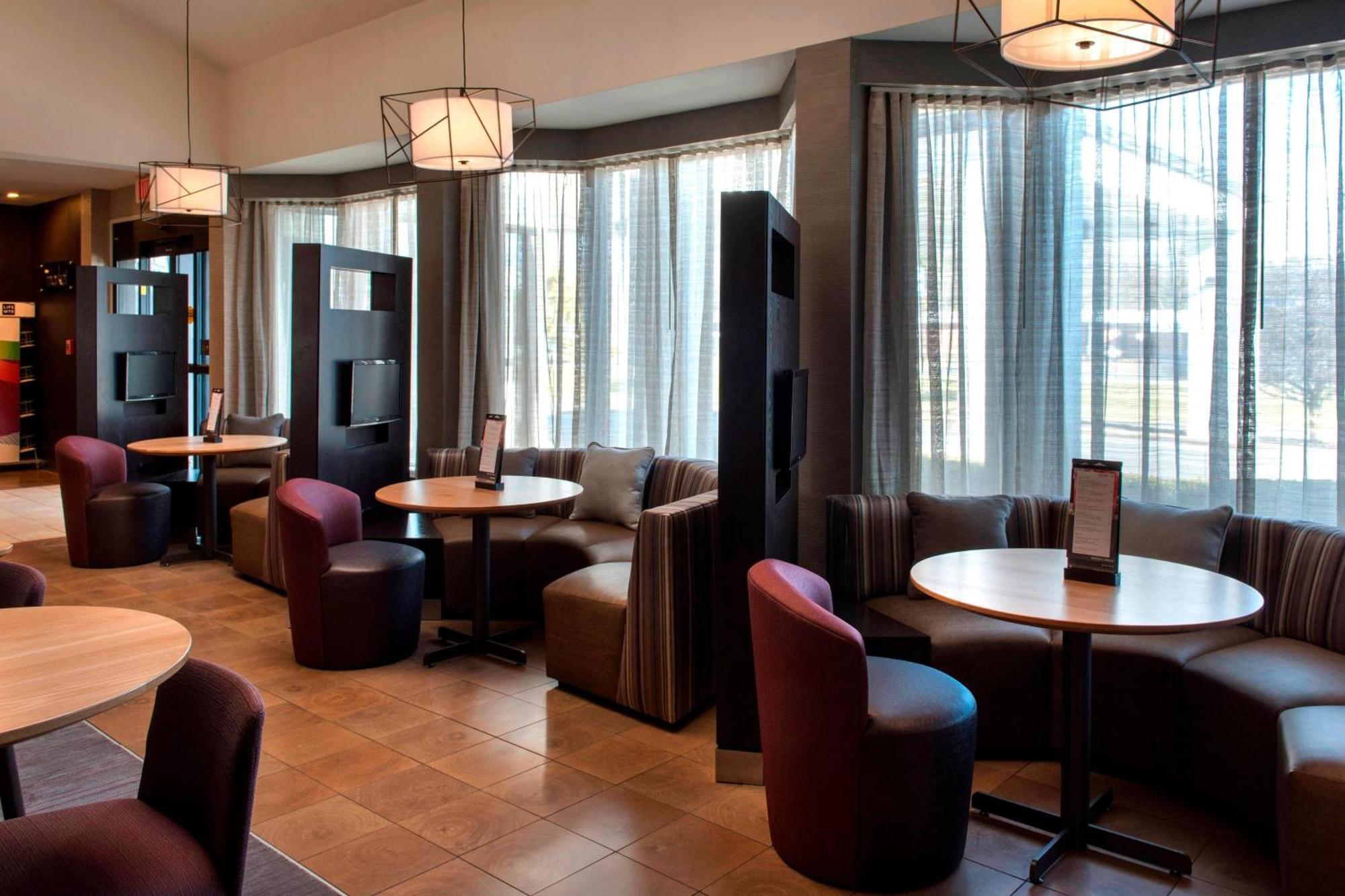 Hotel Courtyard By Marriott Poughkeepsie Esterno foto