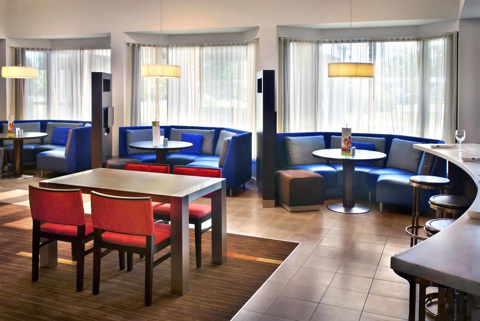 Hotel Courtyard By Marriott Poughkeepsie Esterno foto