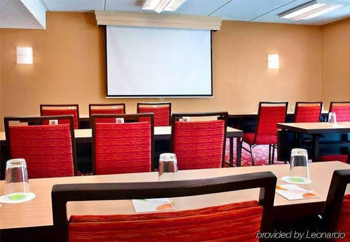 Hotel Courtyard By Marriott Poughkeepsie Esterno foto