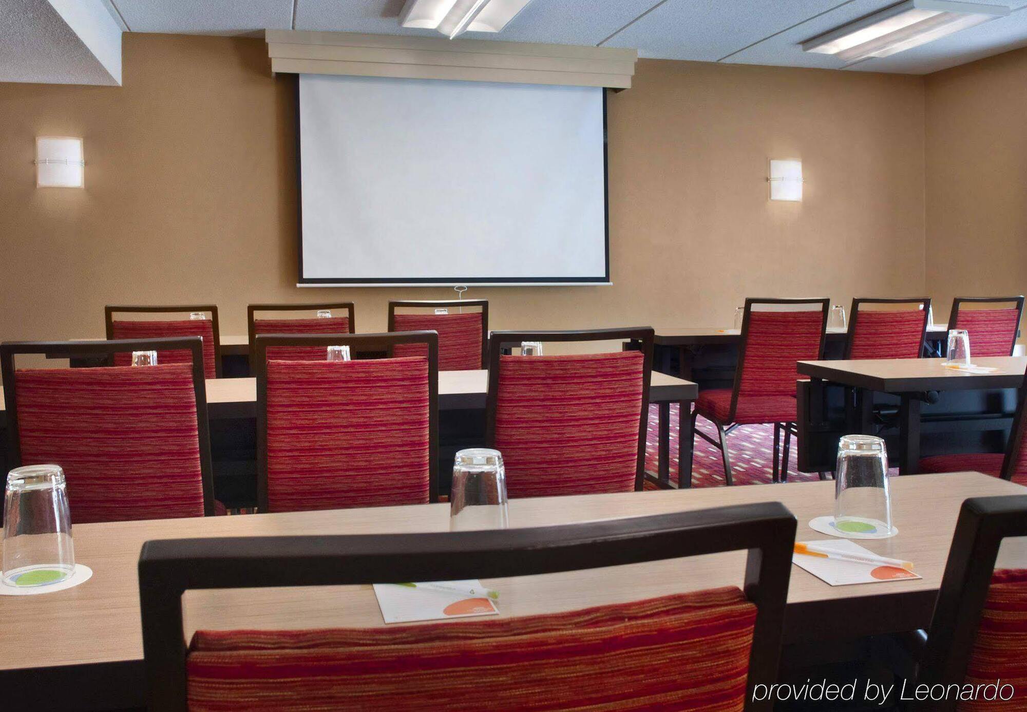 Hotel Courtyard By Marriott Poughkeepsie Esterno foto